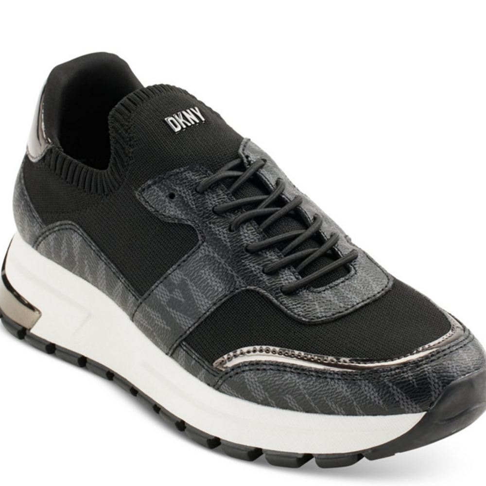 DKNY black Maida running Sneaker size 7.5
